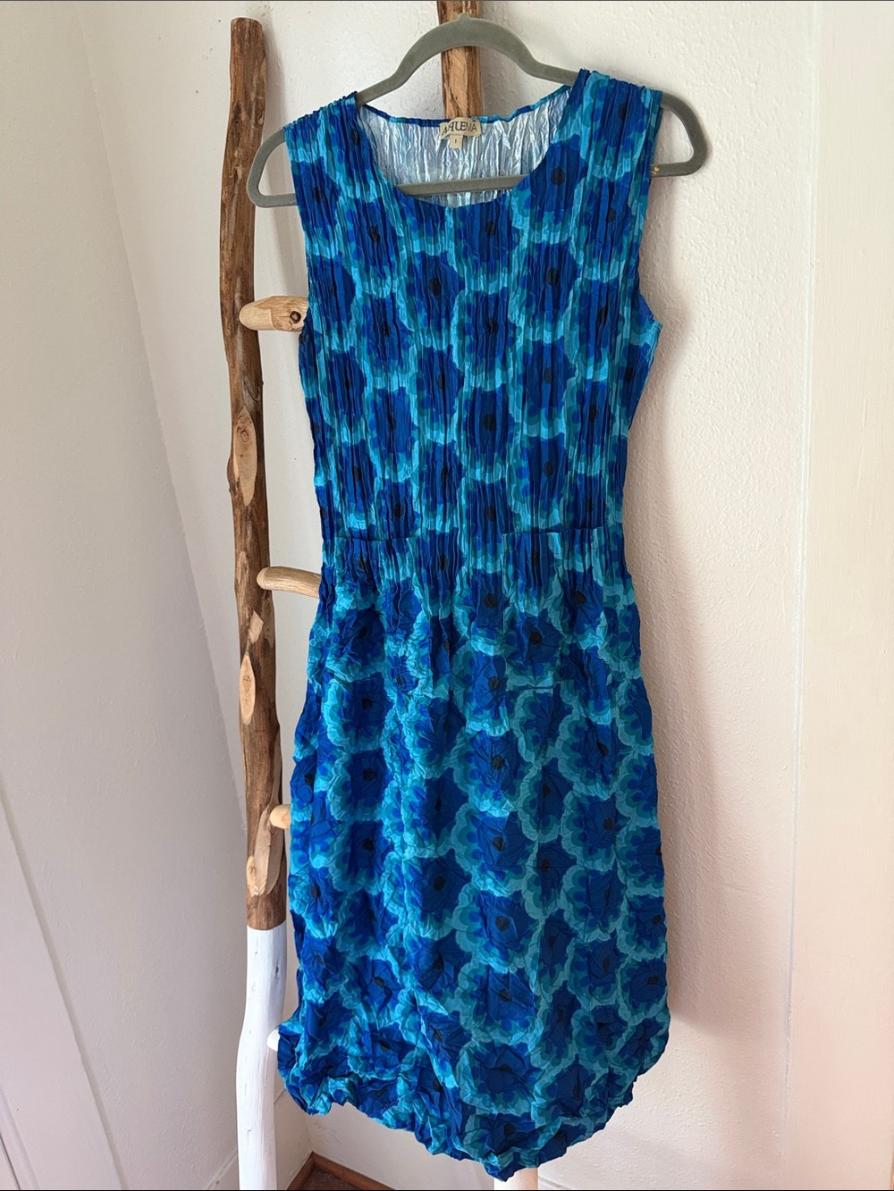 Alquema Blue Turquoise Crinkle Pleated Sleeveless Floral Stretch Midi Dress M L